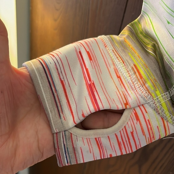 Fila sport running athletic top. White with multi-colored stripes. Size Medium - Picture 6 of 12